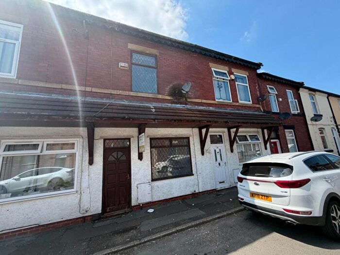 3 Bedroom Terraced House For Sale In Victoria Street, Radcliffe, Manchester, M26