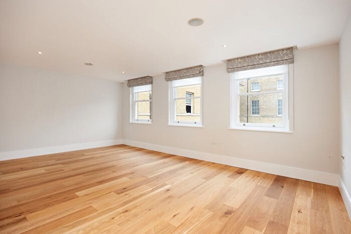 1 Bedroom Flat To Rent In Cavalry Square, London, SW3