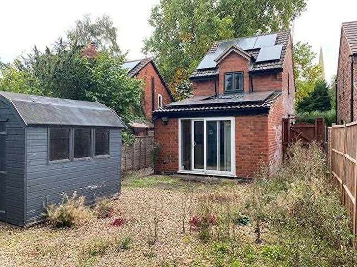 2 Bedroom Detached House For Sale In Old Lincoln Road, Caythorpe, NG32