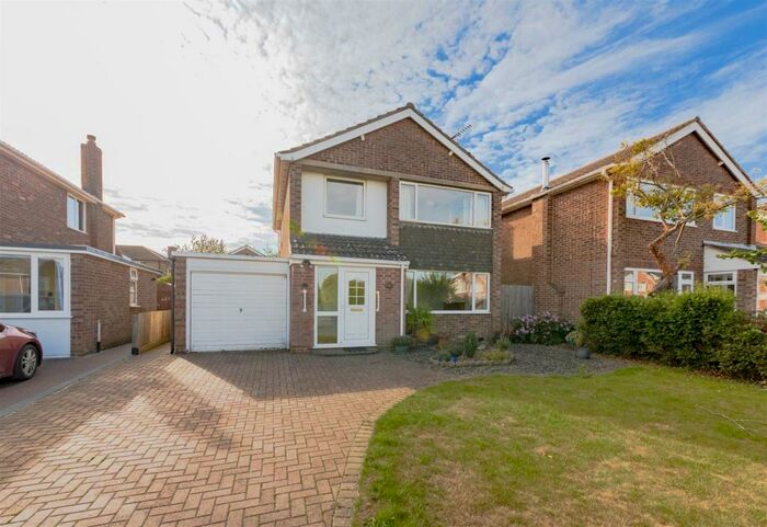 3 Bedroom Detached House For Sale In Westland Road, Cottesmore, Rutland, LE15