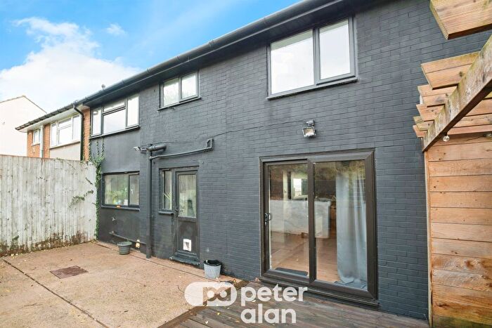 4 Bedroom Semi-detached House For Sale In Sunnybank, Henllys, Cwmbran, NP44