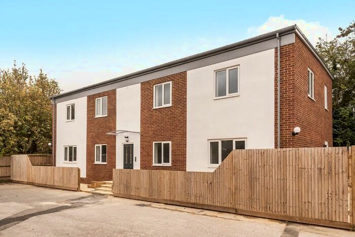 2 Bedroom Apartment To Rent In Bessemer Road, Basingstoke, RG21