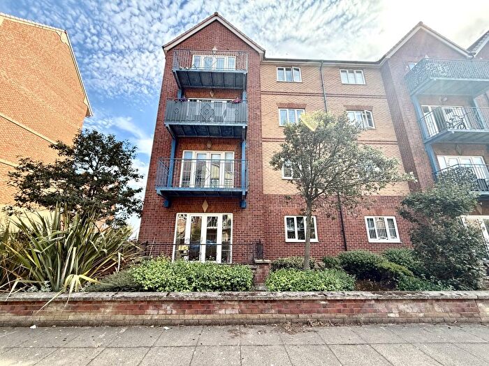 2 Bedroom Flat For Sale In Drake House, Marina, TS24