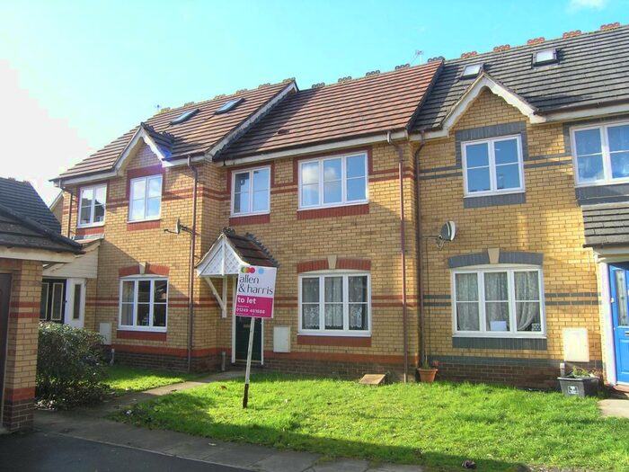 3 Bedroom House To Rent In Kingham Close, Chippenham, SN14