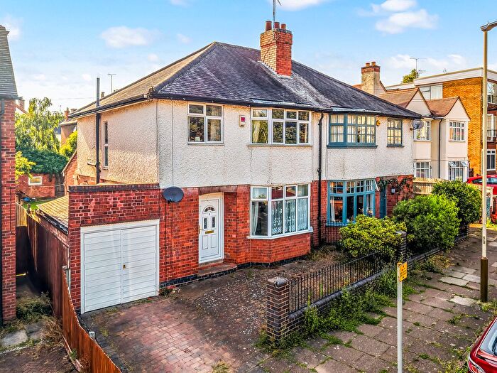 3 Bedroom Semi-Detached House For Sale In Eastfield Road, Western Park, LE3