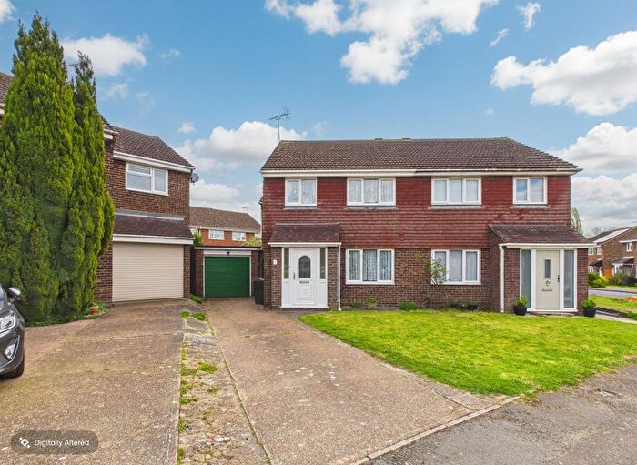 3 Bedroom Semi Detached House For Sale In Collard Road, Willesborough, Ashford, TN24