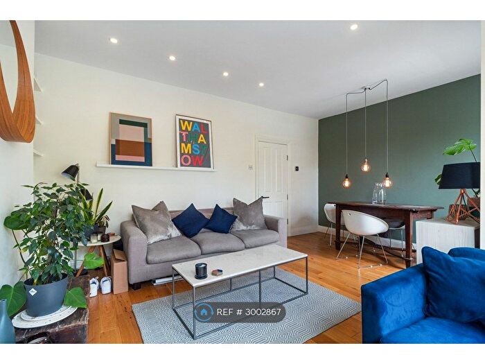 3 Bedroom Maisonette To Rent In Winns Terrace, London, E17