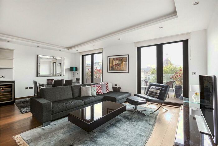 2 Bedroom Penthouse To Rent In St Dunstans House, - Fetter Lane, London, EC4A