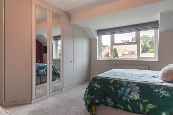 4 Bedroom Detached House For Sale In Coopers Walk, Bubbenhall, CV8