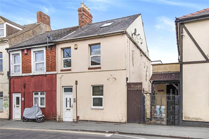 1 Bedroom Apartment To Rent In Victoria Road, Old Town, Swindon, Wiltshire, SN1