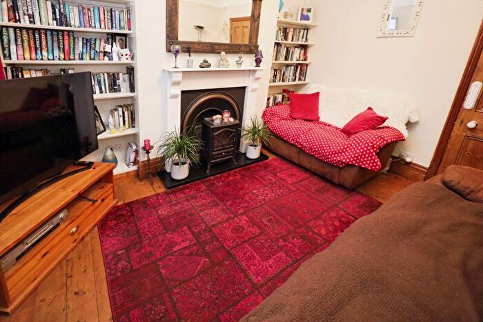 1 Bedroom Flat To Rent In Winton, Bournemouth, BH9