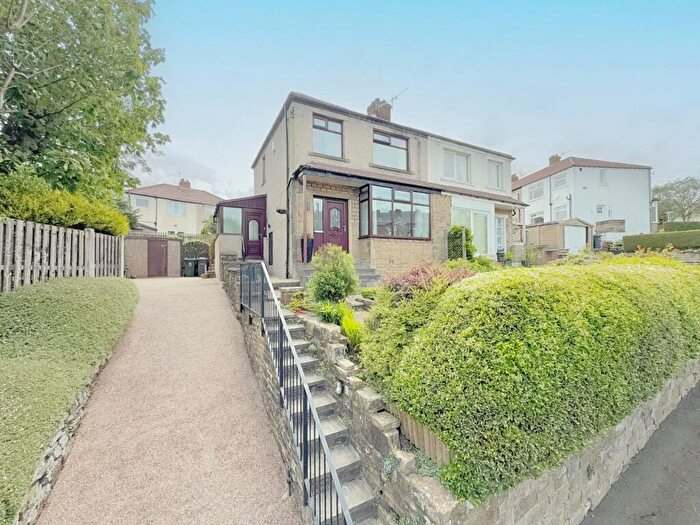 3 Bedroom Semi-Detached House For Sale In Old Road, Horton Bank Top, Bradford, BD7