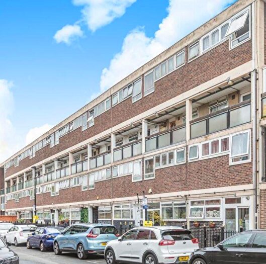 2 Bedroom Apartment To Rent In Walter Terrace, London, E1