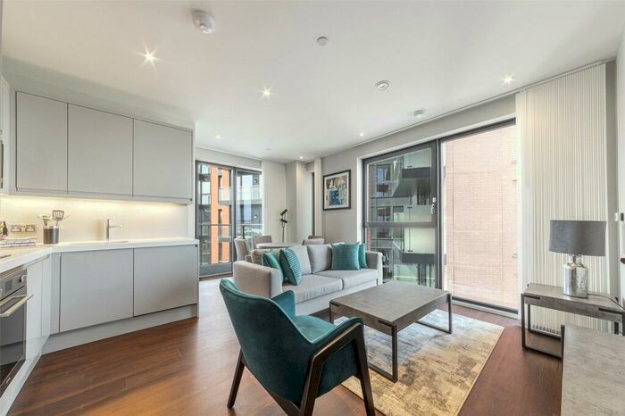 1 Bedroom Apartment To Rent In Avalon Point, Silvocea Way, Orchard Wharf, London, E14