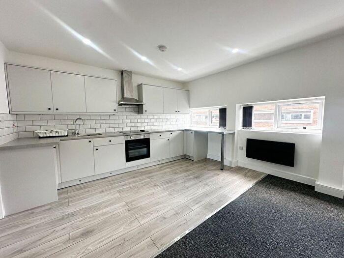 1 Bedroom Flat To Rent In Market Square, Cradley Heath, B64