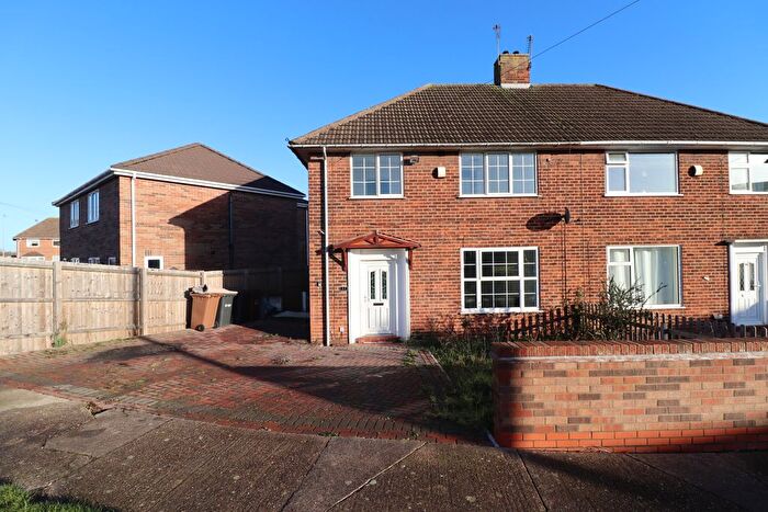 3 Bedroom Semi-Detached House For Sale In Anzio Crescent, Lincoln, LN1