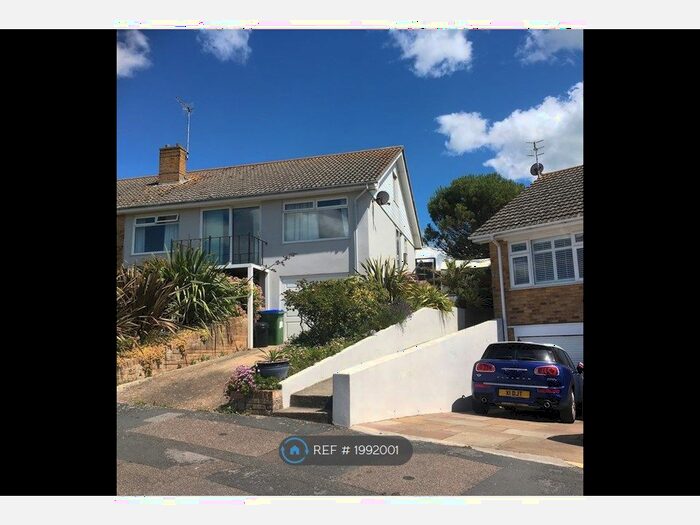 2 Bedroom Bungalow To Rent In Ifield Close, Saltdean, Brighton, BN2