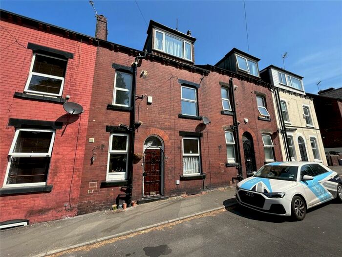 2 Bedroom Terraced House To Rent In Glebe Place, Kirkstall, Leeds, LS5