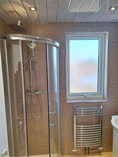 5 Bedroom Property To Rent In Windsor Crescent, Northampton, NN5