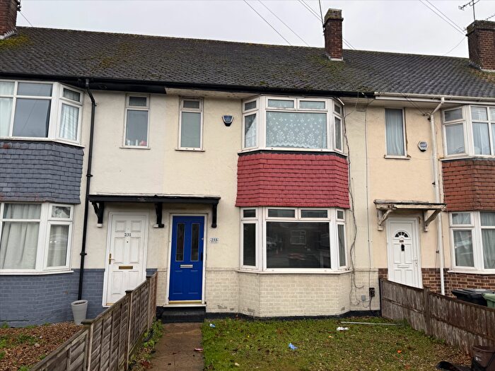 3 Bedroom Terraced House To Rent In Poynters Road, Dunstable, Bedfordshire, LU5