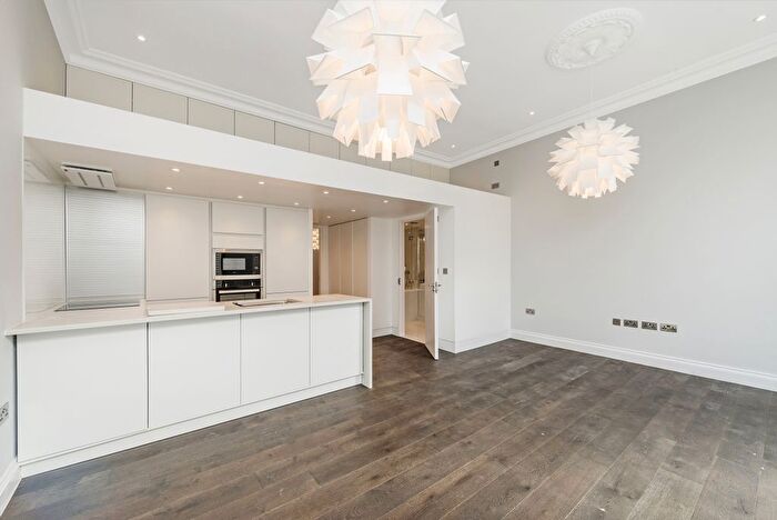 1 Bedroom Flat To Rent In Gloucester Terrace, Bayswater, London, W2