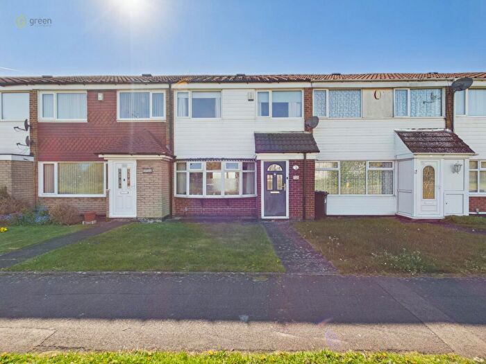 3 Bedroom Terraced House For Sale In Chester Close, Fordbridge, Solihull, B37
