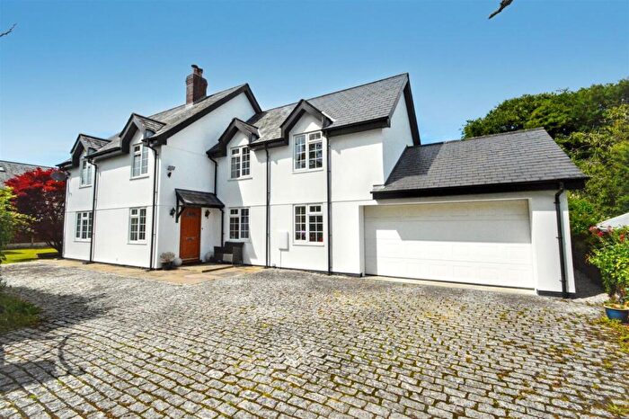 4 Bedroom Detached House For Sale In Lifton, Devon, PL16