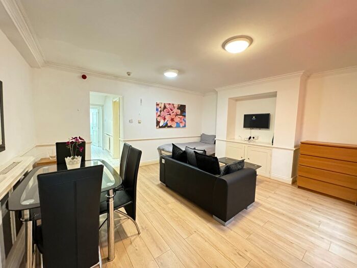 1 Bedroom Flat To Rent In Oakley Street, London, SW3