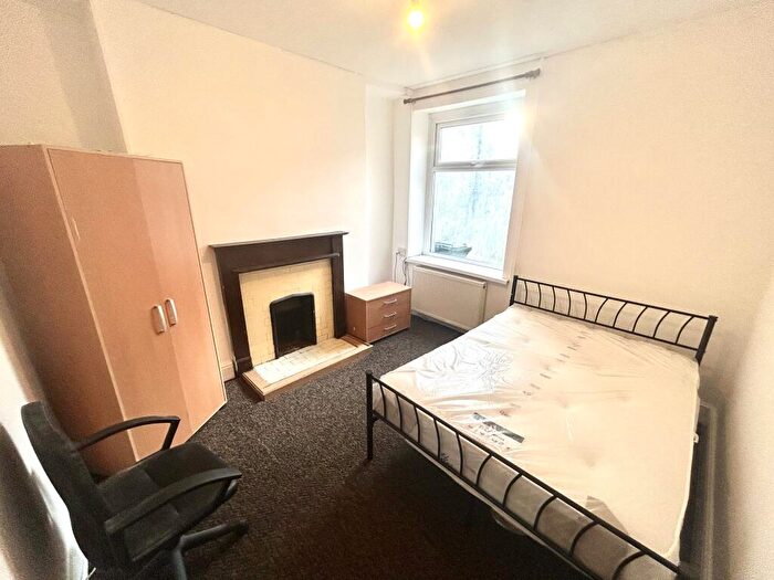 4 Bedroom House Of Multiple Occupation To Rent In Queen Street, , Treforest, CF37