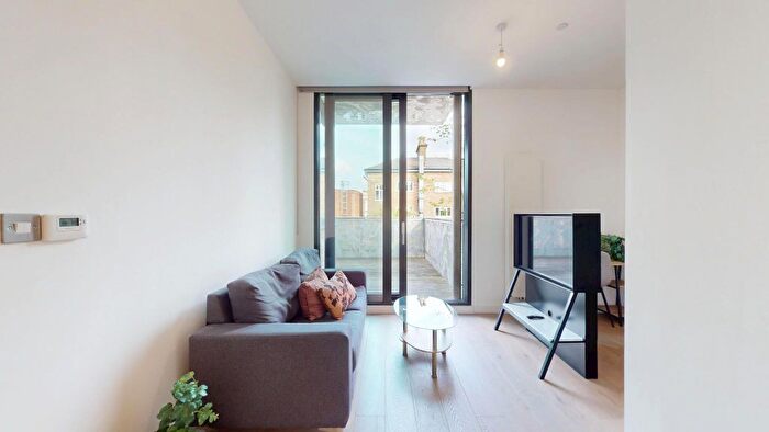 1 Bedroom Flat To Rent In Highgate Hill, London, N19