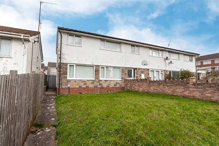 4 Bedroom Semi Detached House For Sale In Bryn Pinwydden, Cardiff, CF23