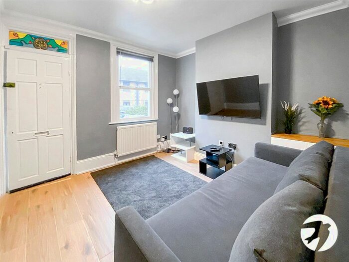 2 Bedroom Terraced House To Rent In Ducketts Road, Crayford DA1