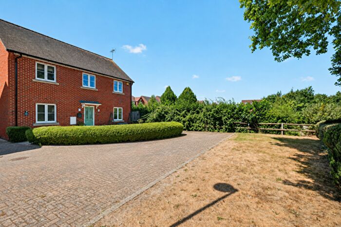 4 Bedroom Detached House For Sale In The Robins, Bracknell, RG12