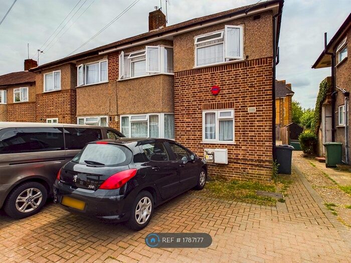 2 Bedroom Maisonette To Rent In Glenwood Close, Harrow, HA1