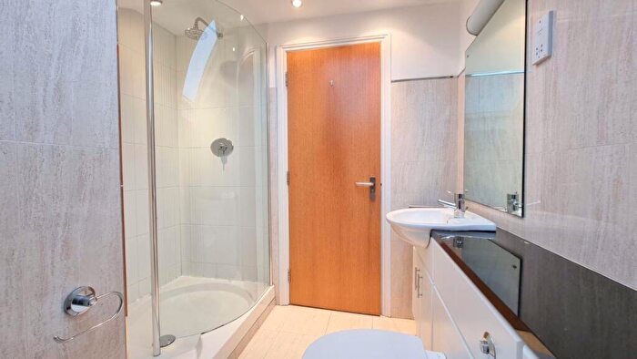 2 Bedroom Apartment To Rent In Park Heights, The Ropewalk, Nottingham, NG1