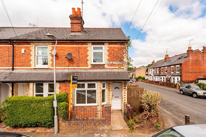 3 Bedroom End Terrace House For Sale In Pangbourne Street, Reading, RG30