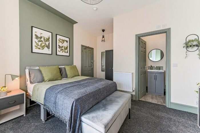 1 Bedroom House Of Multiple Occupation To Rent In Ro York Place, Newport, South Wales, NP20