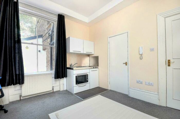 Studio To Rent In Hardman Road, Kingston, Kingston Upon Thames, KT2