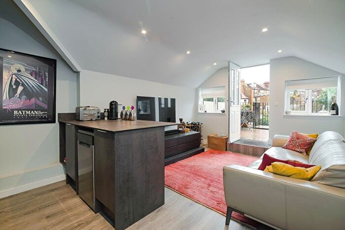 1 Bedroom Flat To Rent In Church Road, SW13
