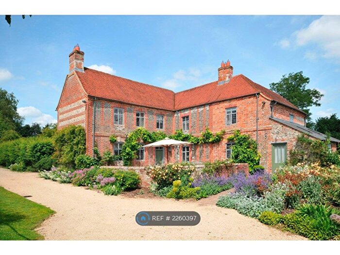 6 Bedroom Detached House To Rent In Lambourn Woodlands, Hungerford, RG17