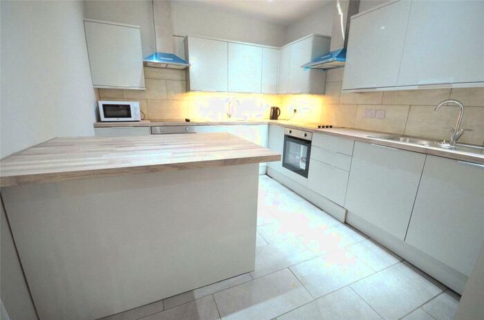 8 Bedroom Terraced House To Rent In Egerton Road, Fallowfield, Manchester, M14