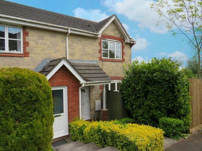 3 Bedroom Property To Rent In Sindercombe Close, Pontprennau, Cardiff, CF23