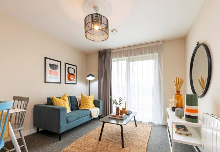 1 Bedroom Flat To Rent In Waterways Avenue Manchester, M15