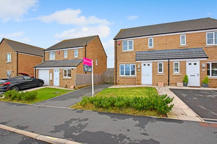 3 Bedroom Semi-Detached House To Rent In New Chapel Road, Penistone, Sheffield S36