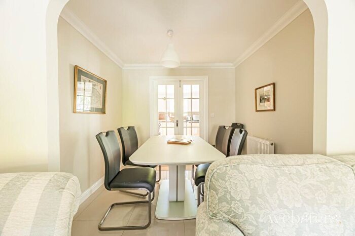 3 Bedroom House For Sale In Kenneth Mckee Plain, Norwich, NR2