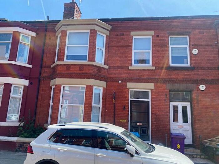 7 Bedroom Terraced House To Rent In Ampthill Road, Liverpool, L17