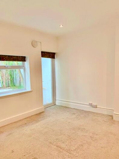 2 Bedroom Flat To Rent In Ainger Road, London, NW3