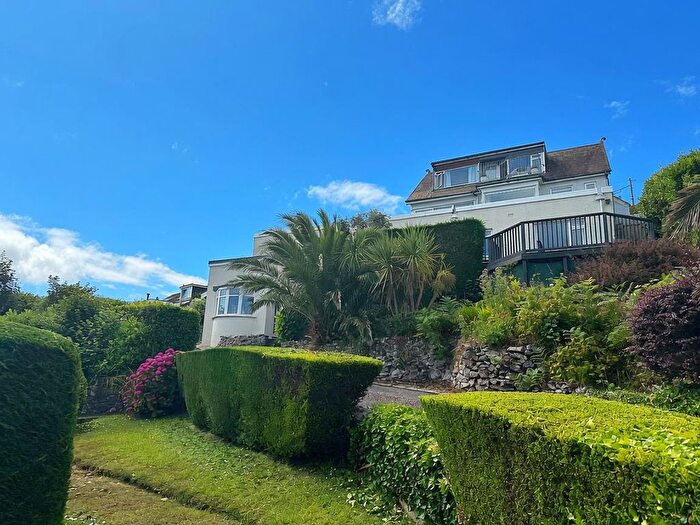 4 Bedroom Semi-detached House For Sale In Hookhills Grove, Paignton, TQ4