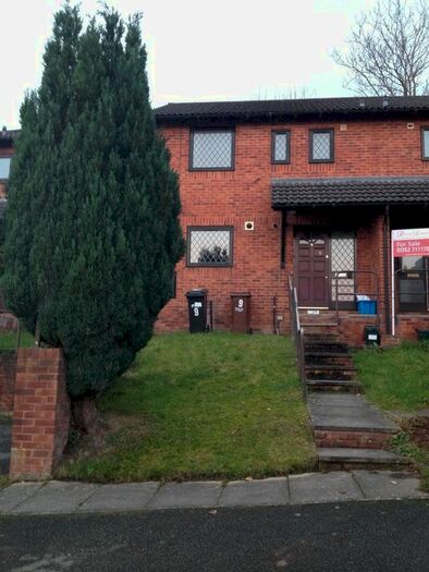 3 Bedroom Semi-Detached House To Rent In Cae Fron, Holywell, CH8