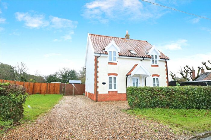 Detached House For Sale In Chapel Street, Rockland St. Peter, Attleborough, Norfolk, NR17